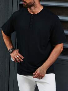 Manfinity Homme 男士加大尺寸純色 T 恤 - 黑色 - 查看 5