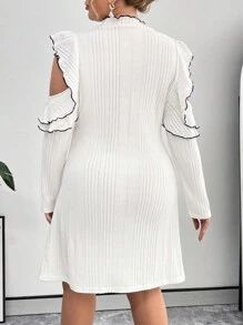 SHEIN Privé Plus Size Solid Color Stand Collar Bodycon Dress - White - View 2