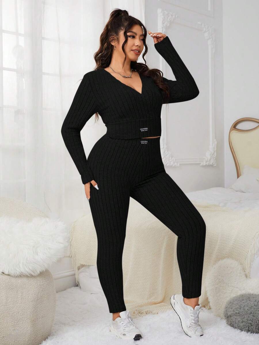 SHEIN EZwear Women's Plus Size Patched Detail Top And Leggings Set - Black - View 1