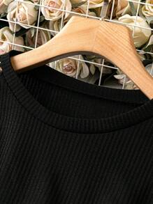 SHEIN LUNE Plus Size Women'S Lace Patchwork Raglan Sleeve Sweatshirt - Black - View 4