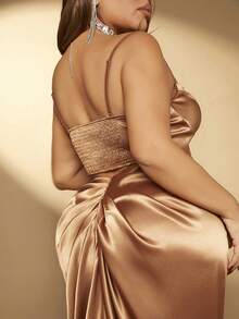 SHEIN SXY 女士加大码不对称下摆吊带上衣和褶饰高开衩裙套装 - 鏽棕色 - 查看 2