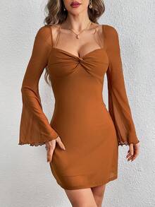SHEIN Privé 扭結結喇叭袖連身裙 - 咖啡棕 - 查看 4