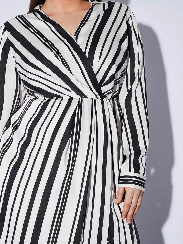 Women's Plus Size V-collar Striped Dress