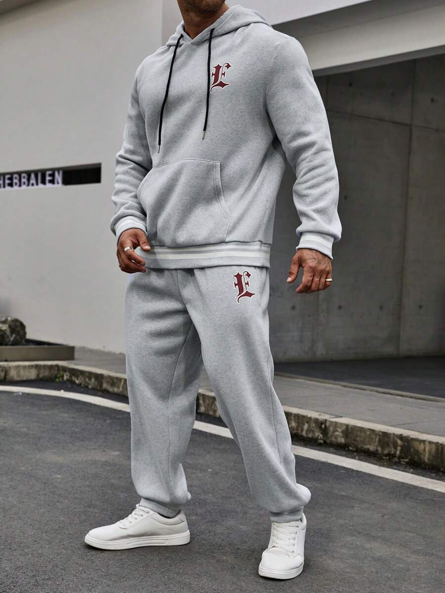 Manfinity Homme Conjunto De Dos Piezas De Sudadera Con Capucha Y Pantalón Deportivo Con Estampado De Letras De Talla Grande Para Hombre - Gris - Ver 1
