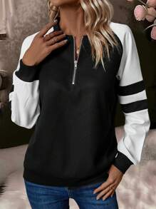 SHEIN LUNE 拼色半拉鍊 立領經編袖套運動衫 - 黑與白 - 查看 1