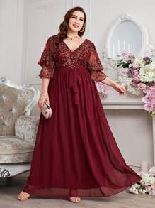 Plus Size Women V-Neck Embroidery Patchwork Dress - Burgundy - View 1