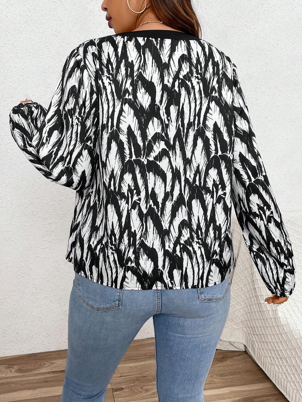 Plus Size Contrast Edging Printed Shirt