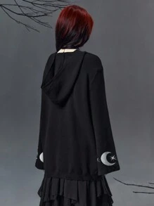 ROMWE Goth 山羊和月亮圖案圓領波浪袖毛衣 - 黑色 - 查看 6