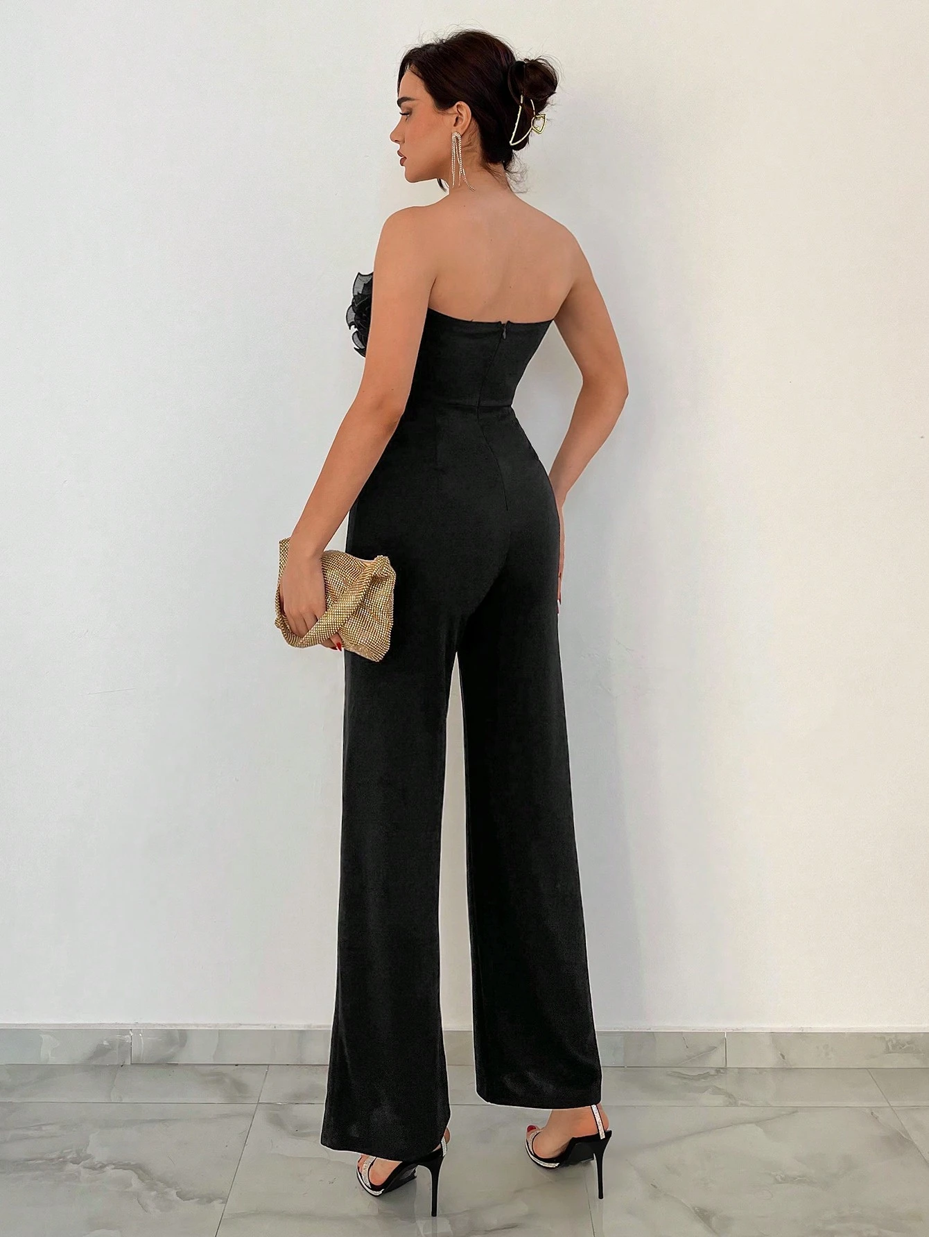 توب أوف شولدر (Off Shoulder) من Shein – بأكمام قصيرة وكشكشة أنثوية main image 1