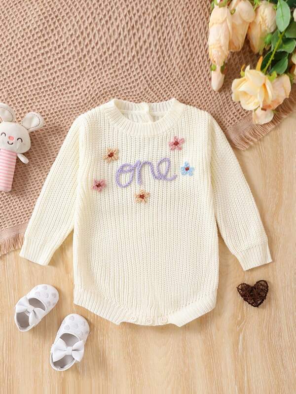 SHEIN Baby Girls' Embroidered Knitted Jumpsuit Newborn Sweater Romper Lion Baby Clothes Winter Newborn Clothes Newborn Unisex Warm Clothes Neutral Baby Clothes
