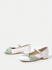 SheIn MOD أحذية نسائية بكعب مربع بلون أبيض معكوس وزاوية قدم متينة مع اللؤلؤ الاصطناعي