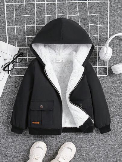 SHEIN Jaqueta Casual De Inverno Com Capuz E Grosor Para Criança Menino Com Etiqueta Tecida, Forro Peludo E Bolsos De Remendo