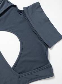 SHEIN EZwear Top De Mujer Con Corte Halter Y Recortes