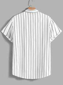 Manfinity RebelGame 宽松男士字母印花条纹休闲衬衫 - 白色 - 查看 2