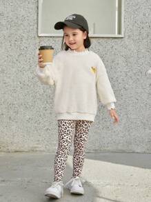 SHEIN 小女孩寬鬆版毛絨心形圖案運動衫和長褲2件套,適合休閒穿著 - 彩色 - 查看 3