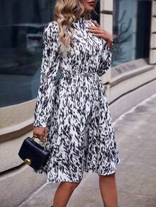 SHEIN LUNE Women's Stand Collar Printed A-line Dress With Cinched Waist - Black and White - View 5