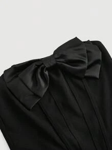 SHEIN MOD 女式黑色無肩帶上衣,大蝴蝶結和魚骨壓紋設計,適用於派對和約會