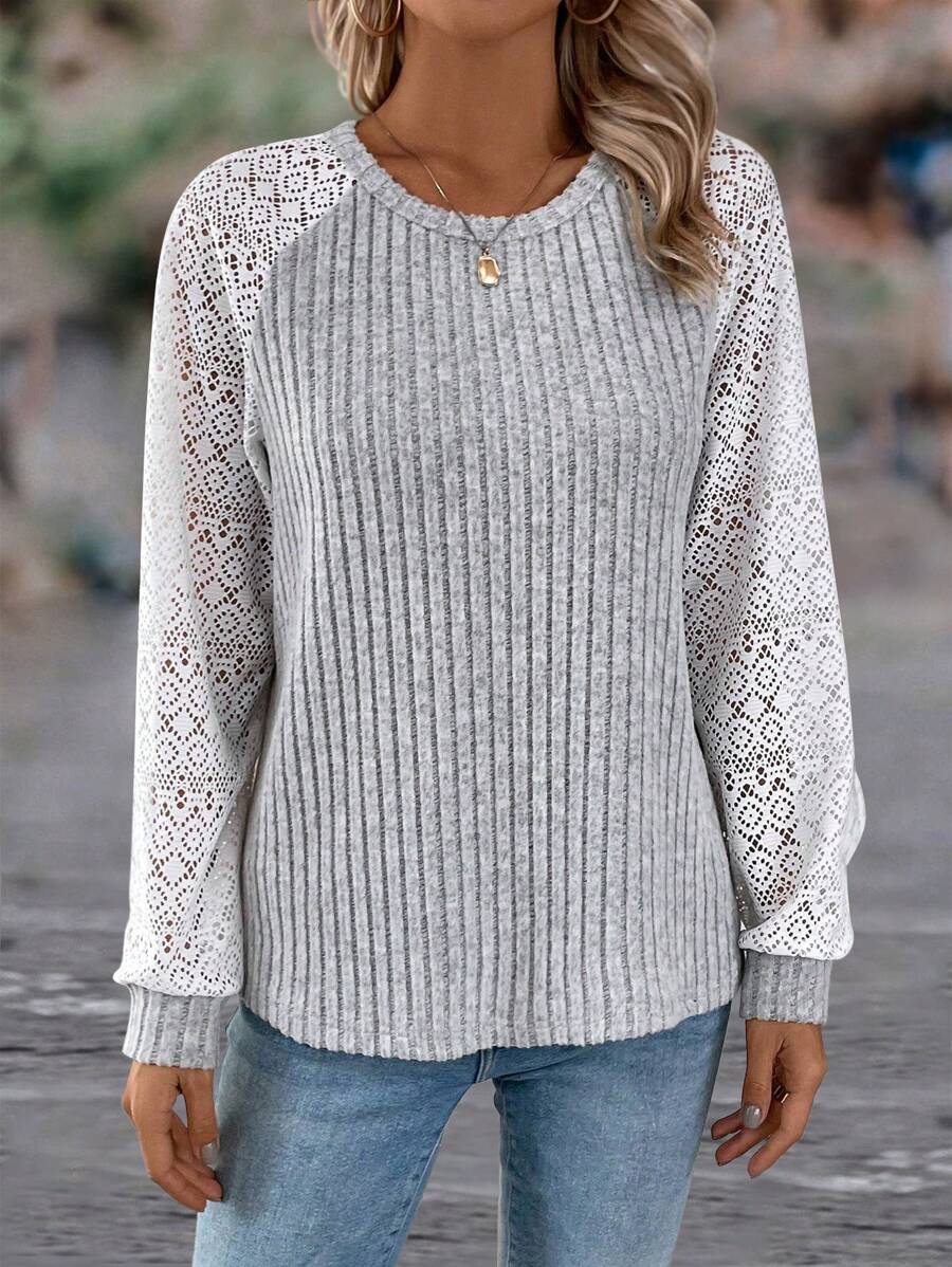 EMERY ROSE 蕾絲拼接插肩袖 T 卹 - 淺灰色 - 查看 1