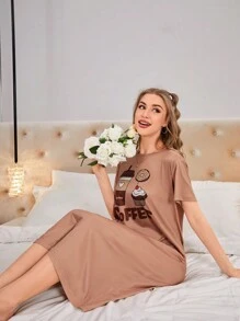 Vestido de pijama con estampado de café y bocadillo de dibujos animados para mujer