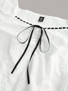 SHEIN Unity 加大尺碼空心刺繡綁帶襯衫 - 白色 - 查看 4