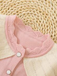 Baby Mädchen Niedlicher Patchwork-kragene Knopf Vorne Strickjacke