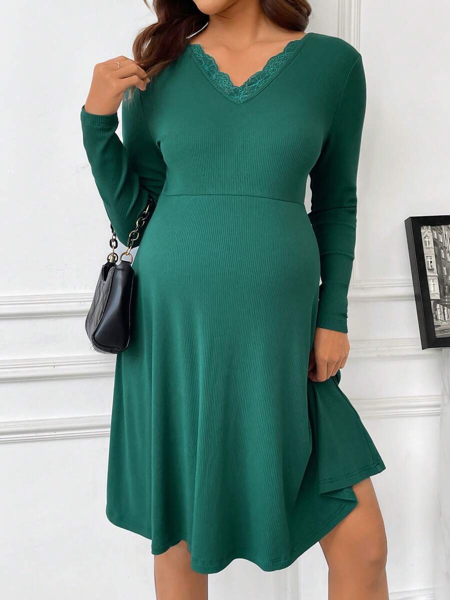 SHEIN Vestido Casual De Encaje Con Combinación De Colores Sólidos Para Maternidad - Verde Oliva - Ver 1