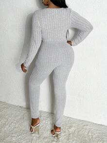 Slaydiva Plus Notched Neck Crop Tee & Leggings - Light Grey - View 2