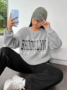 SHEIN EZwear 大尺碼字母印花運動上衣和運動長褲套裝 - 彩色 - 查看 5