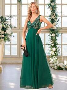 Contrast Sequin Mesh Formal Dress - Dark Green - View 1