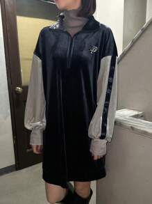 FRIFUL Sportliches Damen Kleid Mit Buchstaben Druck Und Enger Passform