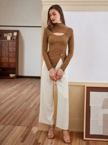 Chiquease Áo thun nữ cổ đứng viền bất đối xứng khoét rỗng - màu nâu - Xem 4