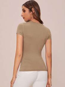 SHEIN Essnce Camiseta Ajustada De Color Liso Para Mujer - Camel - Ver 3