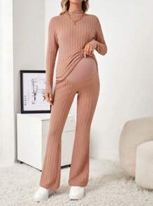SHEIN Conjunto De Dos Piezas Para Embarazadas De Camiseta De Cuello Medio-alto Y Pantalones Acampanados De Cintura Ajustable En Color Sólido - Rosa - Ver 4
