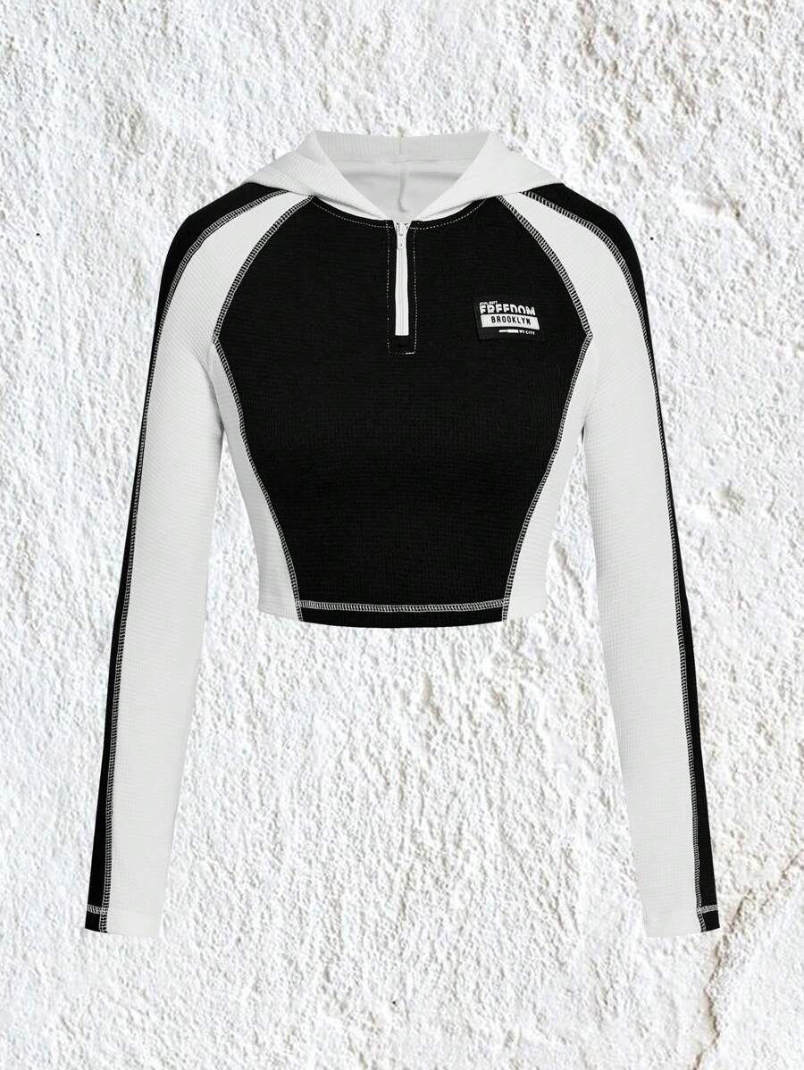 SHEIN EZwear Quý cô Hoodie Với Khối màu , In thư , Vá lại Và Sáng - màu đen - Xem 1