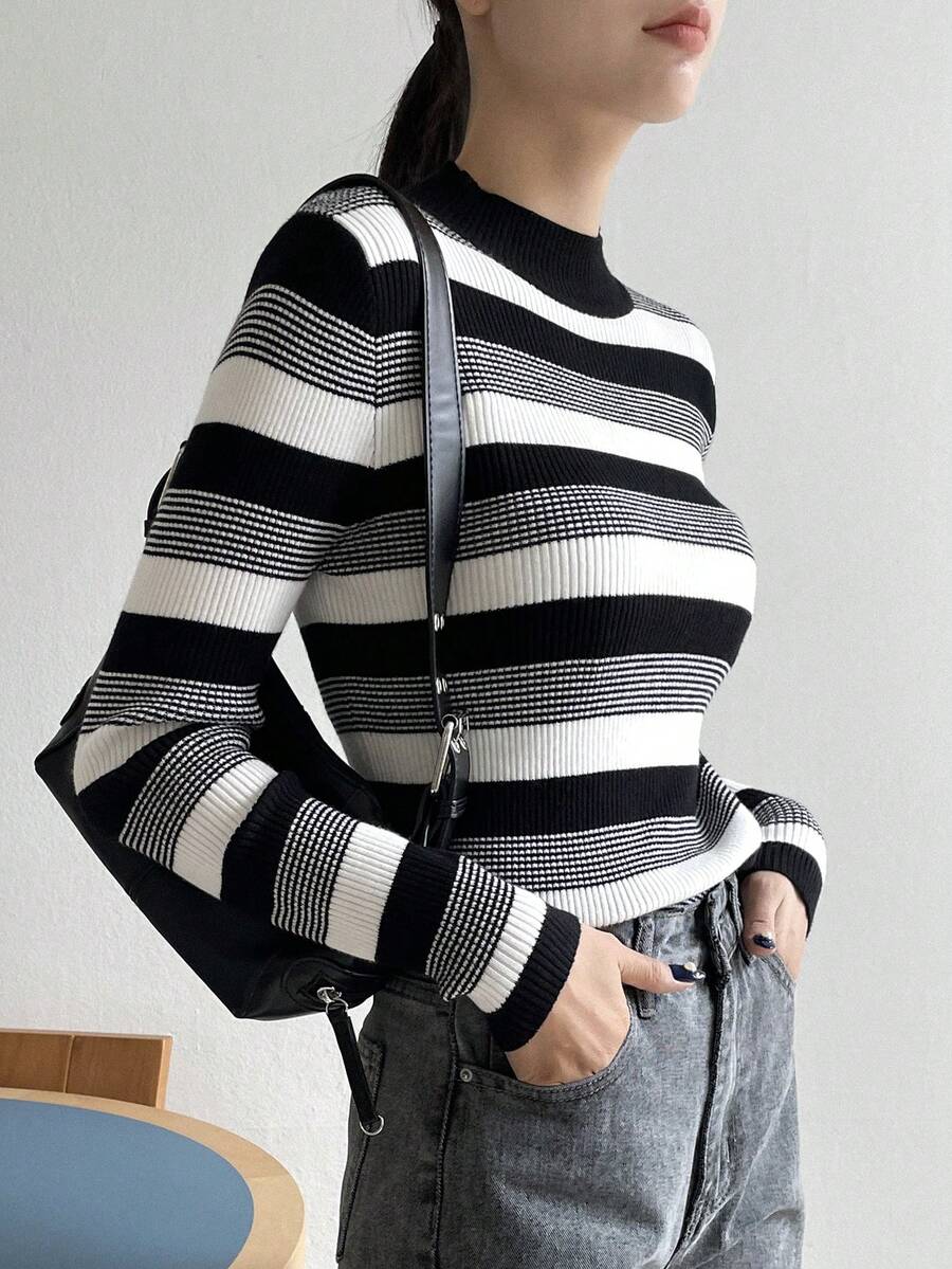 DAZY Đứng cổ áo Sọc Textured Giải trí Áo len - Đen và trắng - Xem 1
