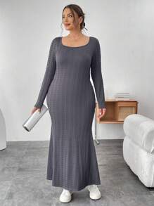 SHEIN Essnce Plus Size Solid Color Scoop Neck Mermaid Hem Dress - Dark Grey - View 6