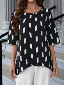 EMERY ROSE 女式幾何印花圓領襯衫 - 黑與白 - 查看 6