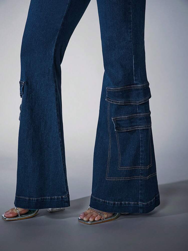 Casual Flap Pocket Flare Leg Cargo Jeans
