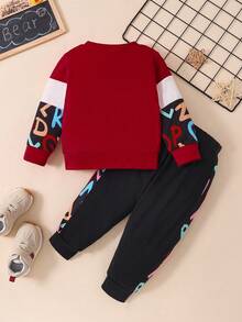 Trẻ sơ sinh In thư Nhiều màu Vá lại Áo nỉ Và Khối màu Dài Quần Bộ , Thích hợp Đối với Mặc hàng ngày , Đường phố , Thời gian rảnh rỗi , Mùa Xuân , Mùa thu , Mùa Đông - Màu Đỏ Sâu - Xem 2