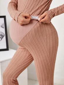SHEIN Conjunto De Dos Piezas Para Embarazadas De Camiseta De Cuello Medio-alto Y Pantalones Acampanados De Cintura Ajustable En Color Sólido - Rosa - Ver 7