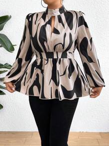 SHEIN Clasi 大码女式印花缺口领灯笼袖衬衫荷叶边上衣 - 杏色 - 查看 3