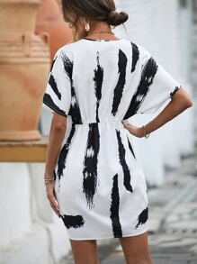 SHEIN LUNE 筆刷圖案蝙蝠袖連衣裙 - 黑與白 - 查看 2