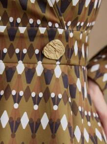 Modelyn 幾何圖案交叉領主教袖連身裙