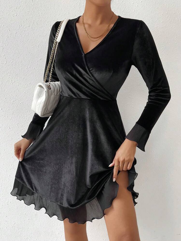 Women's V-Neck Splicing Mesh Ruffle Hem Belted Dress
