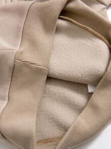 SHEIN Genkimix Kids 年轻女孩休闲两件套，杏色运动衫和运动裤，秋季/春季