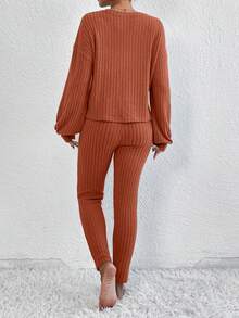 SHEIN Frenchy Quý cô Màu thuần Vòng cổ Thả vai Áo thun Và Quần Hai chiếc Bộ - màu nâu - Xem 2