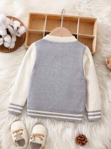 Trẻ sơ sinh Con trai Áo len Mở Với Thư được vá Và Tay Raglan - Xám - Xem 2