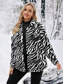 SHEIN 孕婦斑馬花紋毛絨大衣 - 黑與白 - 查看 6