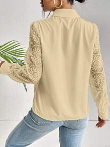 SHEIN Privé 女用蕾絲拼接前紐扣襯衫 - 卡其色 - 查看 2