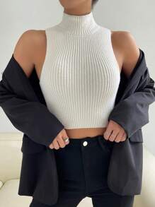 Chiquease Top tejido corto de cuello cisne de canalé